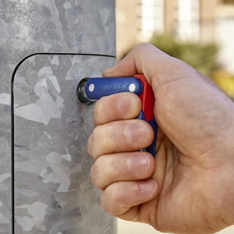 Control Cabinet Key DoubleJoint | KNIPEX Tools