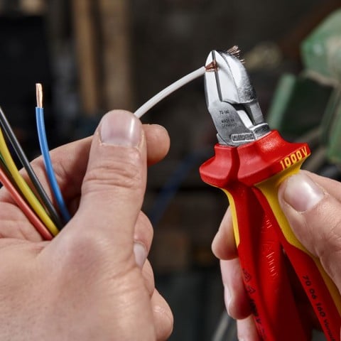 Diagonal Cutters-1000V Insulated-Tethered Attachment | KNIPEX Tools